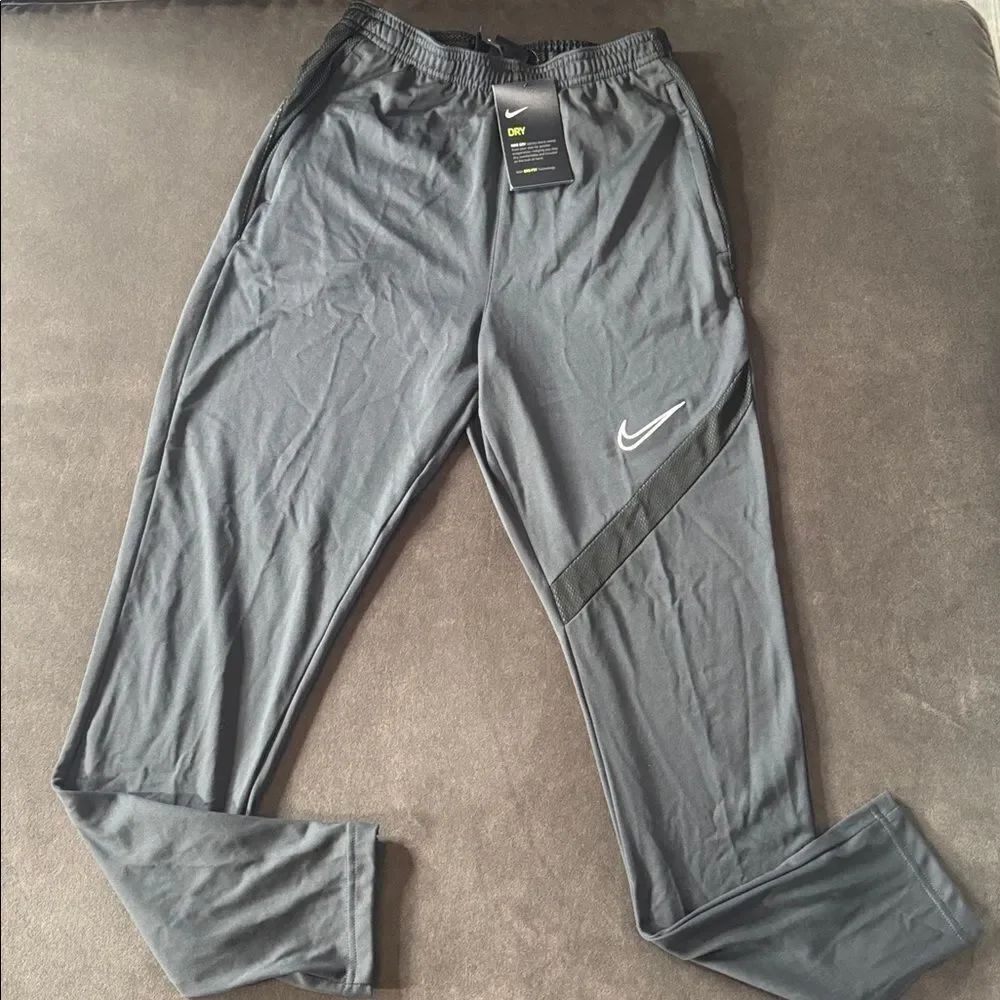 Nike Youth Unisex Gray Dri-Fit Sport Training Pants ZipPocket BV6944-064 Size XL